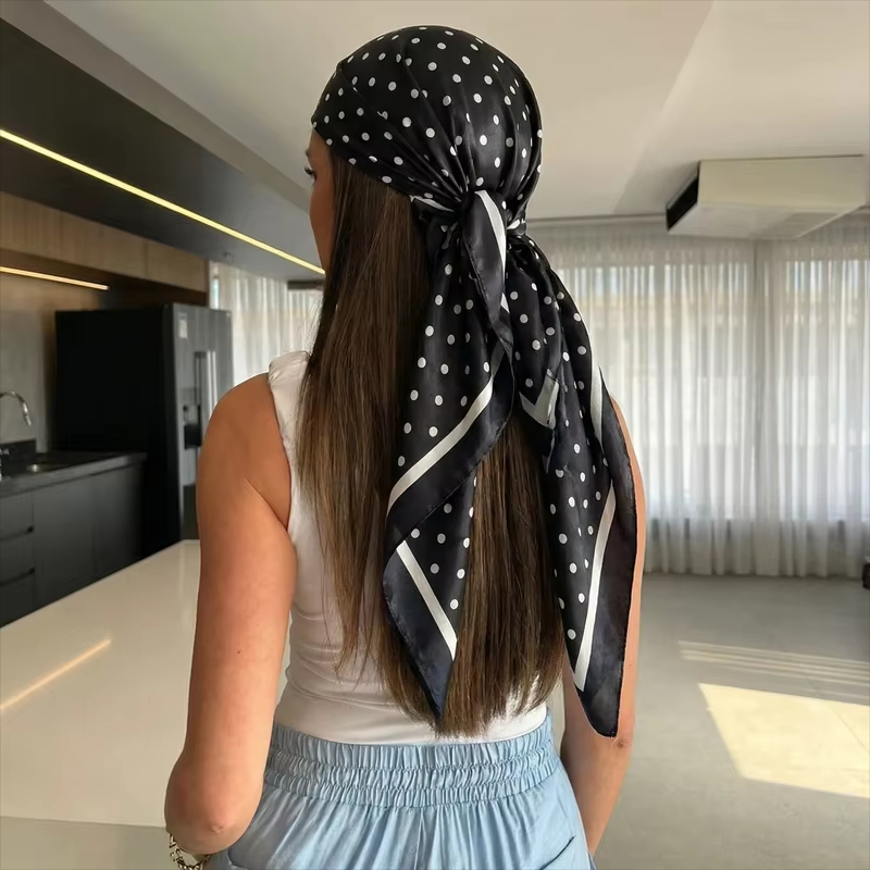 Face Scarf Mask - 2026 Nuovo Foulard Quadrato a Pois